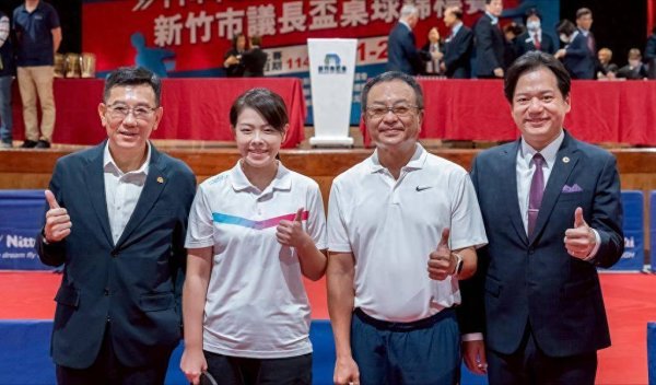 巨龙配资 高虹安被停职仍拼新竹市长连任？媒体曝内幕：蓝白力挺几率增